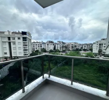 Konyaaltı Antalya Site İçinde Satılık Daire